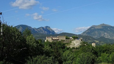 Randonnée Le Bois de Vache Le Poët Célard Pays de Bourdeaux Dieulefit