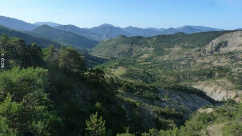 Randonnée Le Tour de Gourdon Bézaudin-sur-bine Pays de Bourdeaux Dieulefit