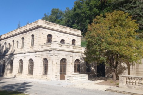 Auberge des Dauphins Forêt de Saoû