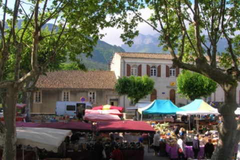 Marché de Saillans